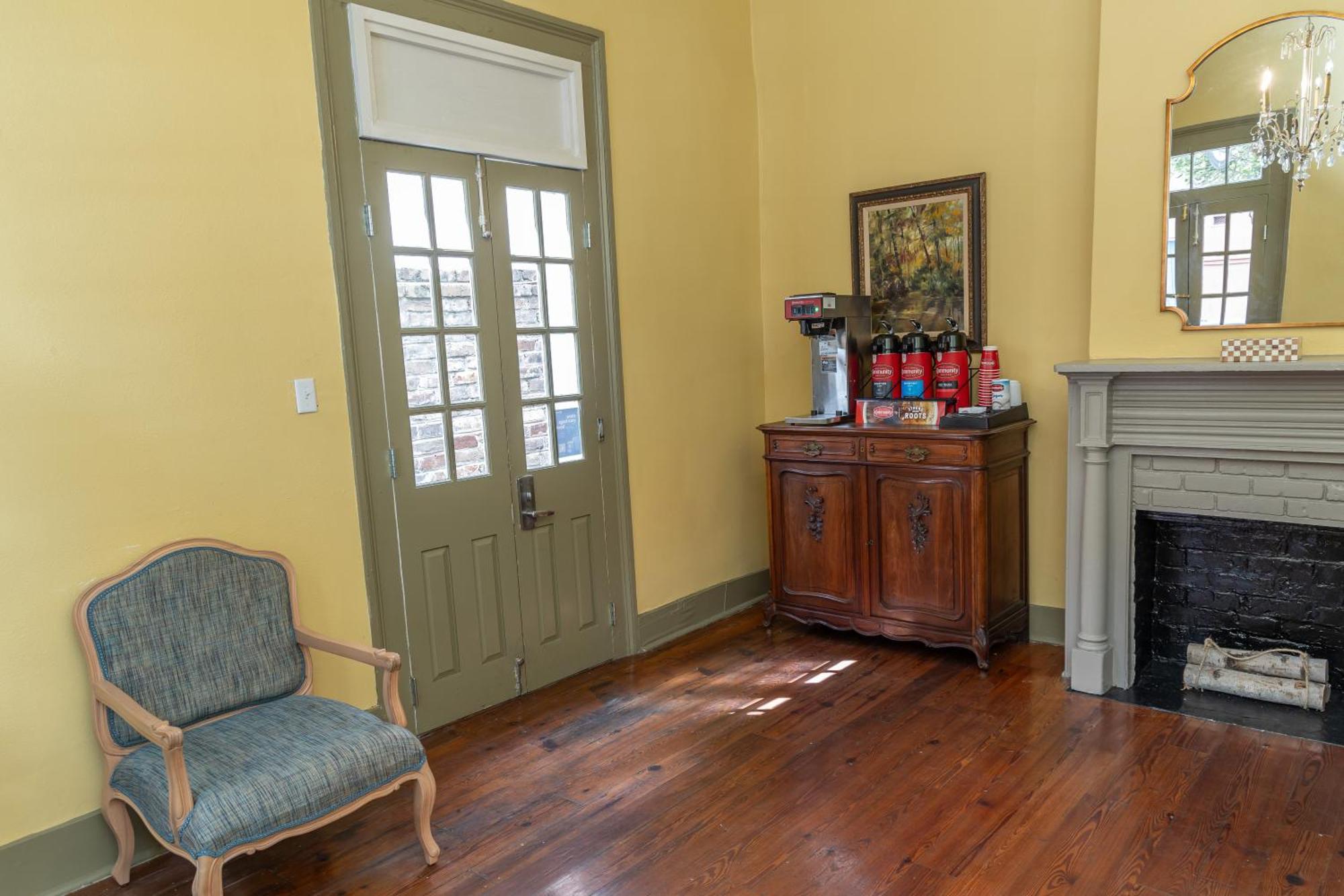 Inn On Ursulines, A French Quarter 3*