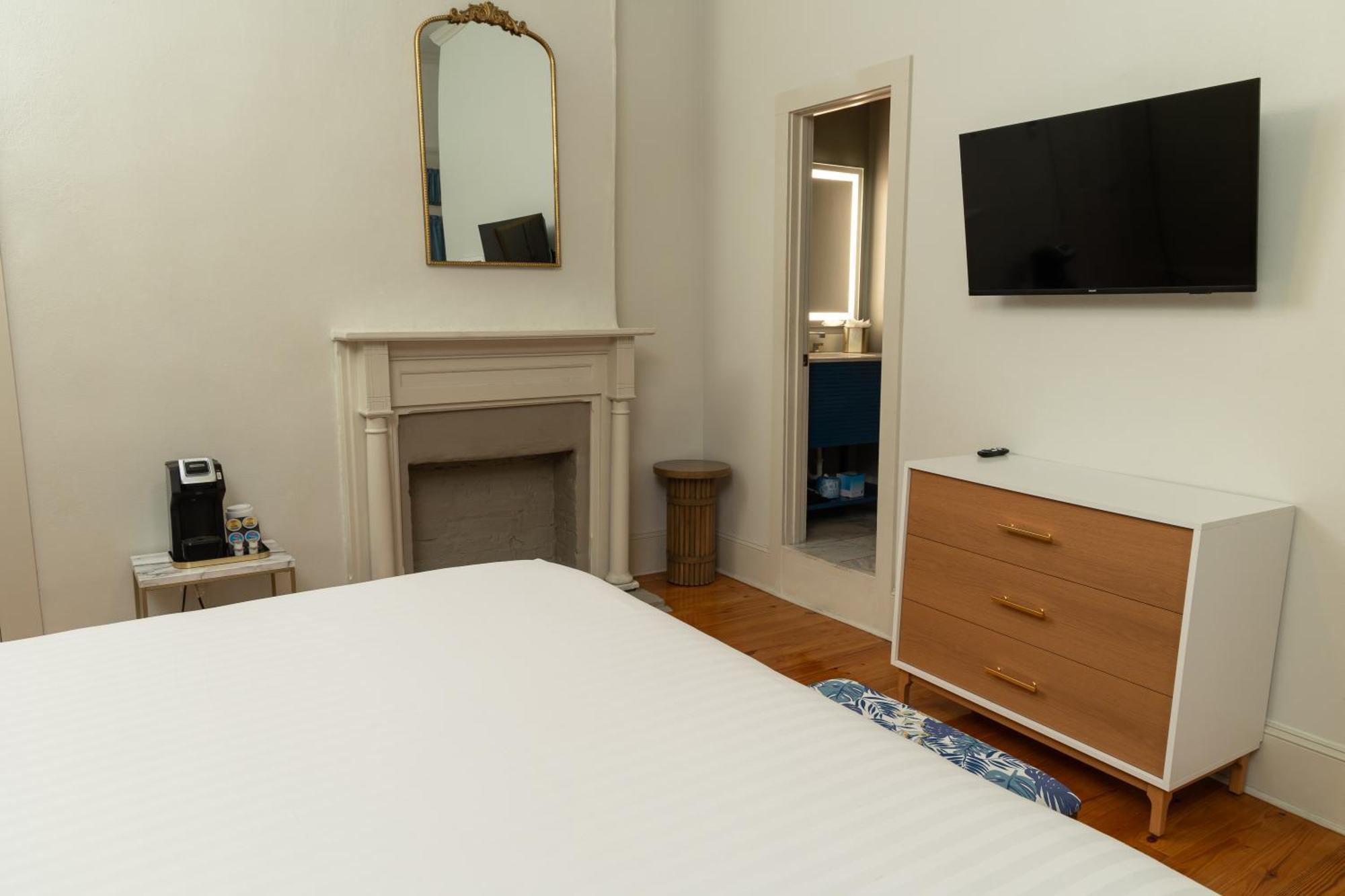 On Ursulines, A French Quarter 3*