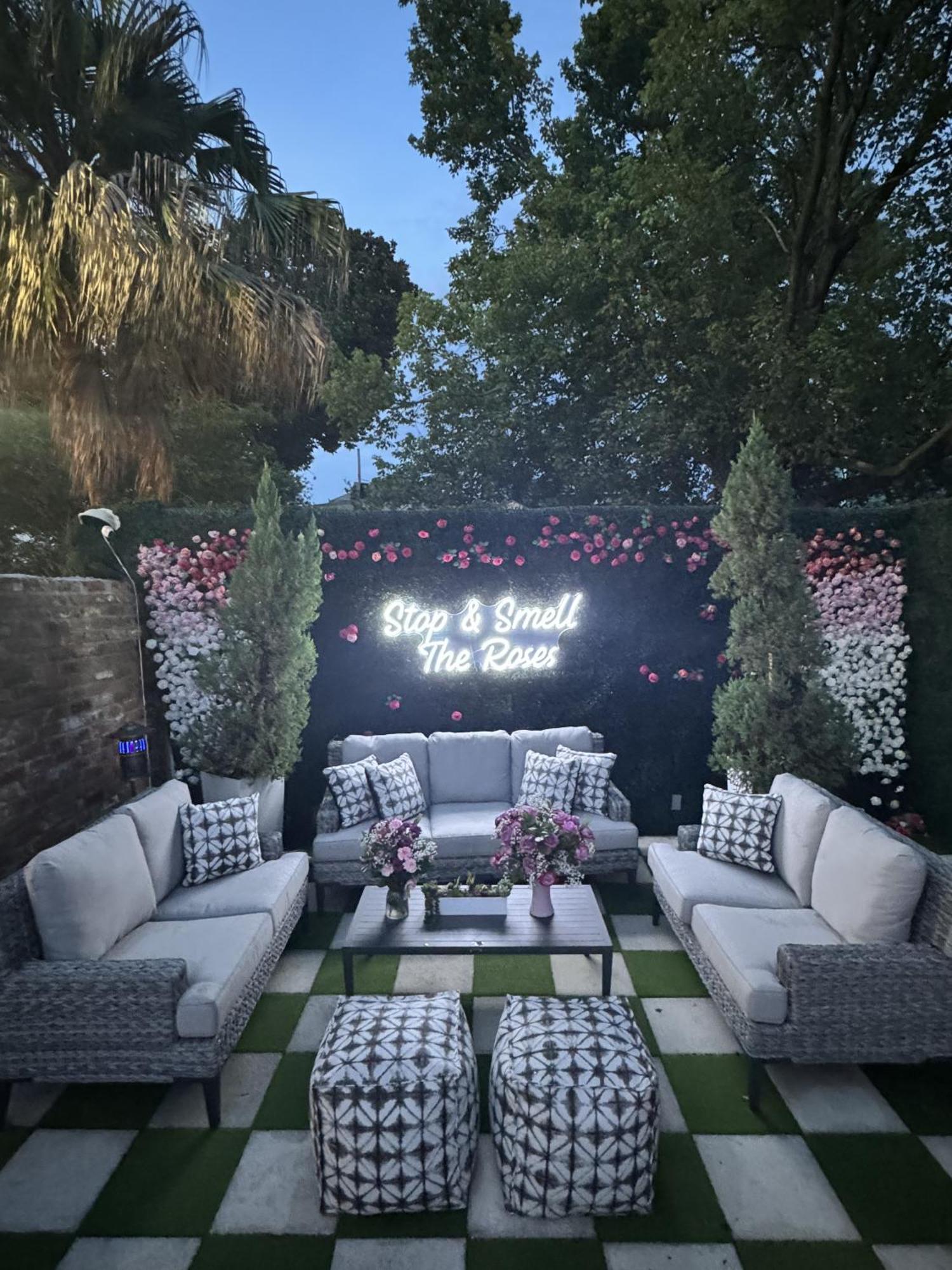 4 Bedroom - Sleeps 8! Celebrity Next To Frenchman St Inn