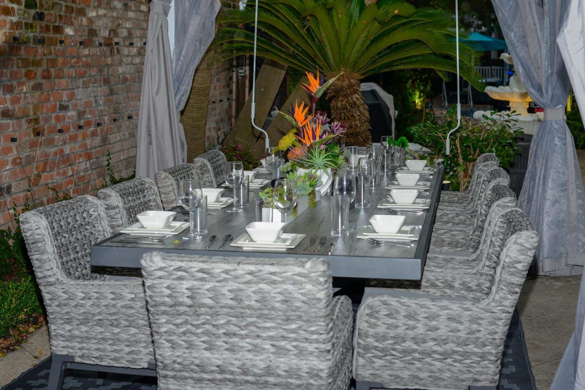 Five Br - Sleeps 10! Steps From French Quarter Villa