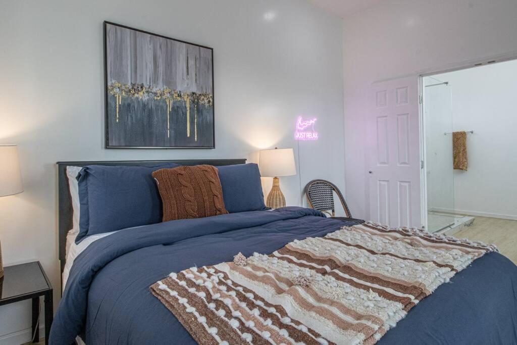 Luxury 6 Bedroom Oasis Apartment