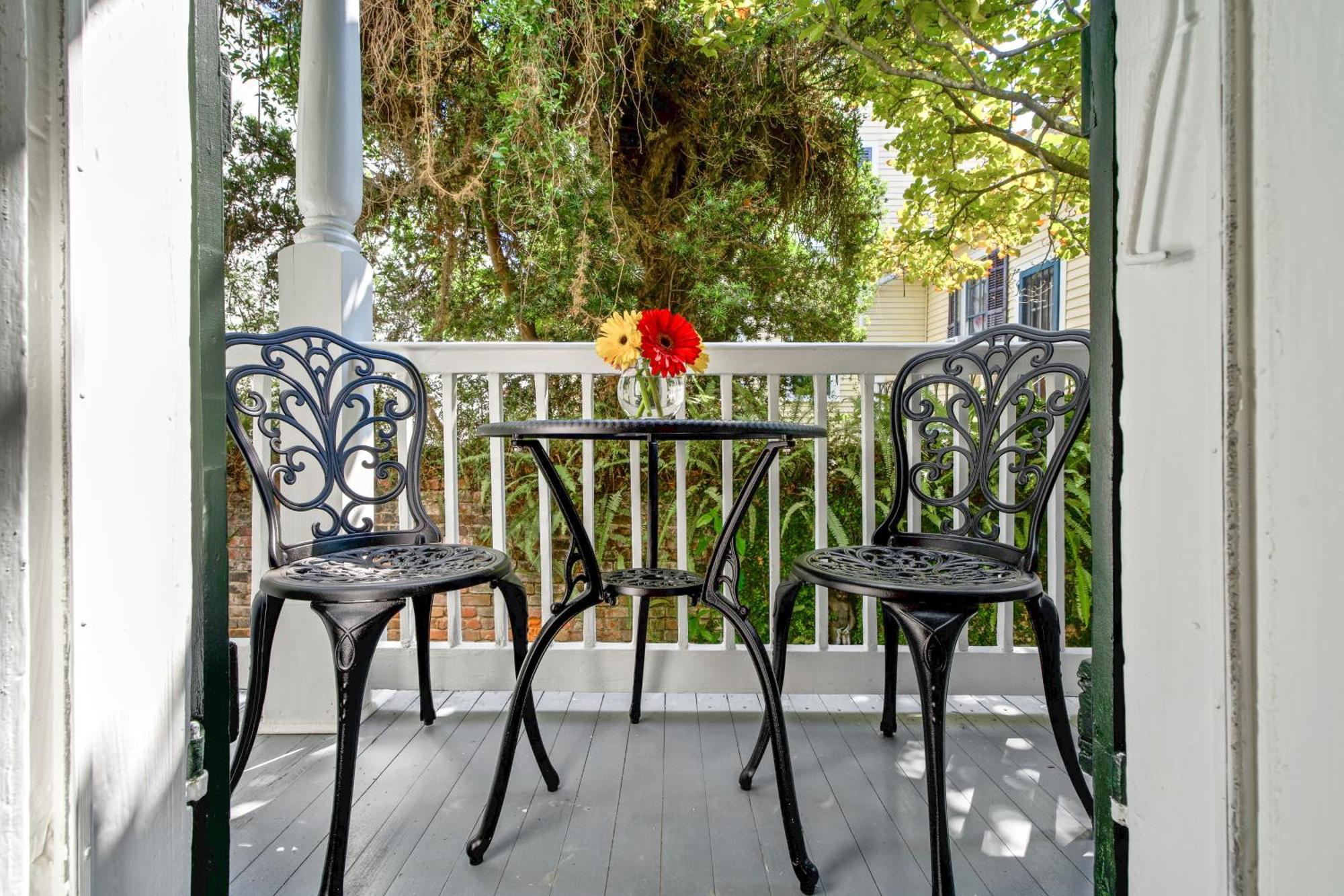 French Quarter Lanaux Mansion *