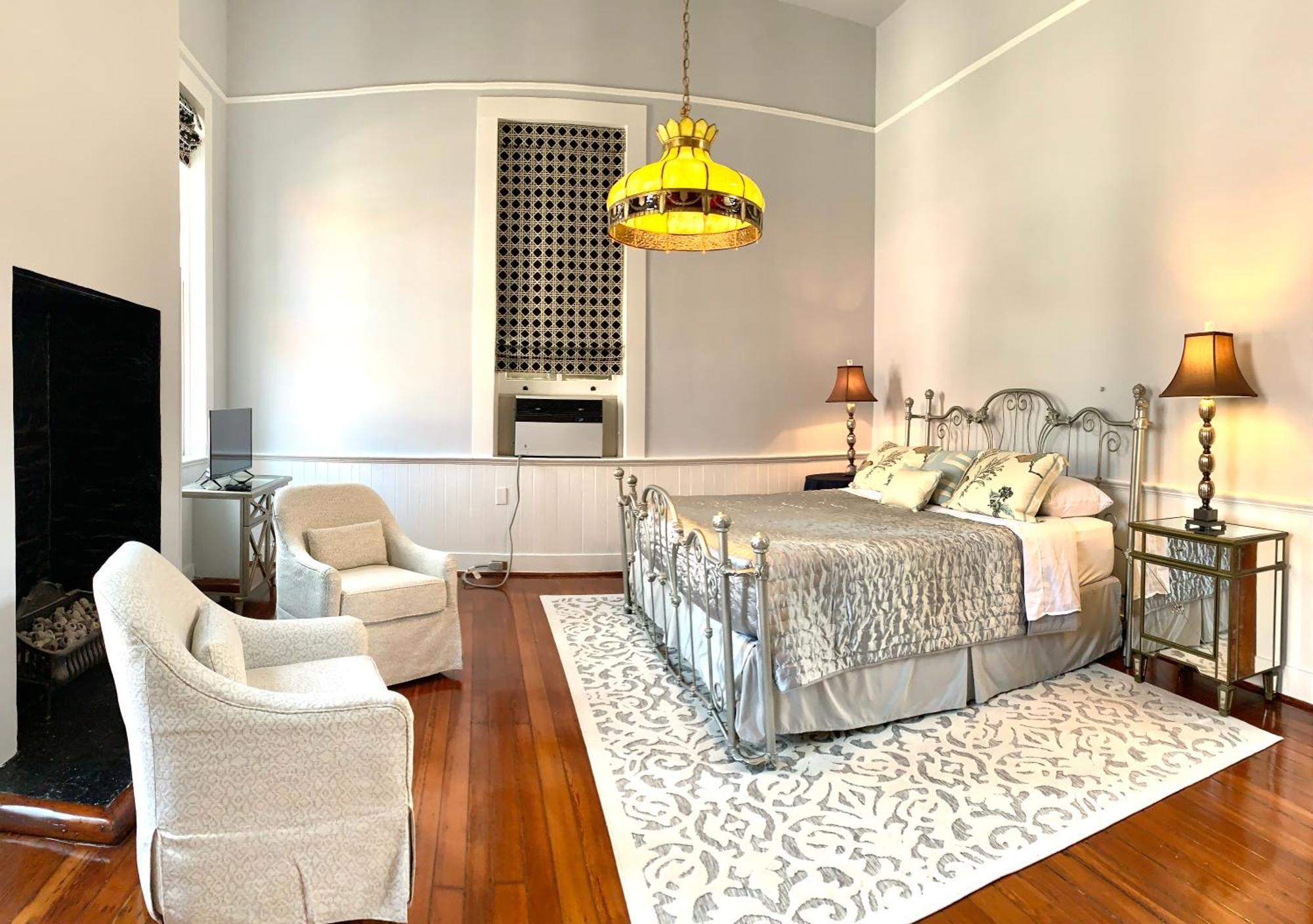 French Quarter Lanaux Mansion New Orleans