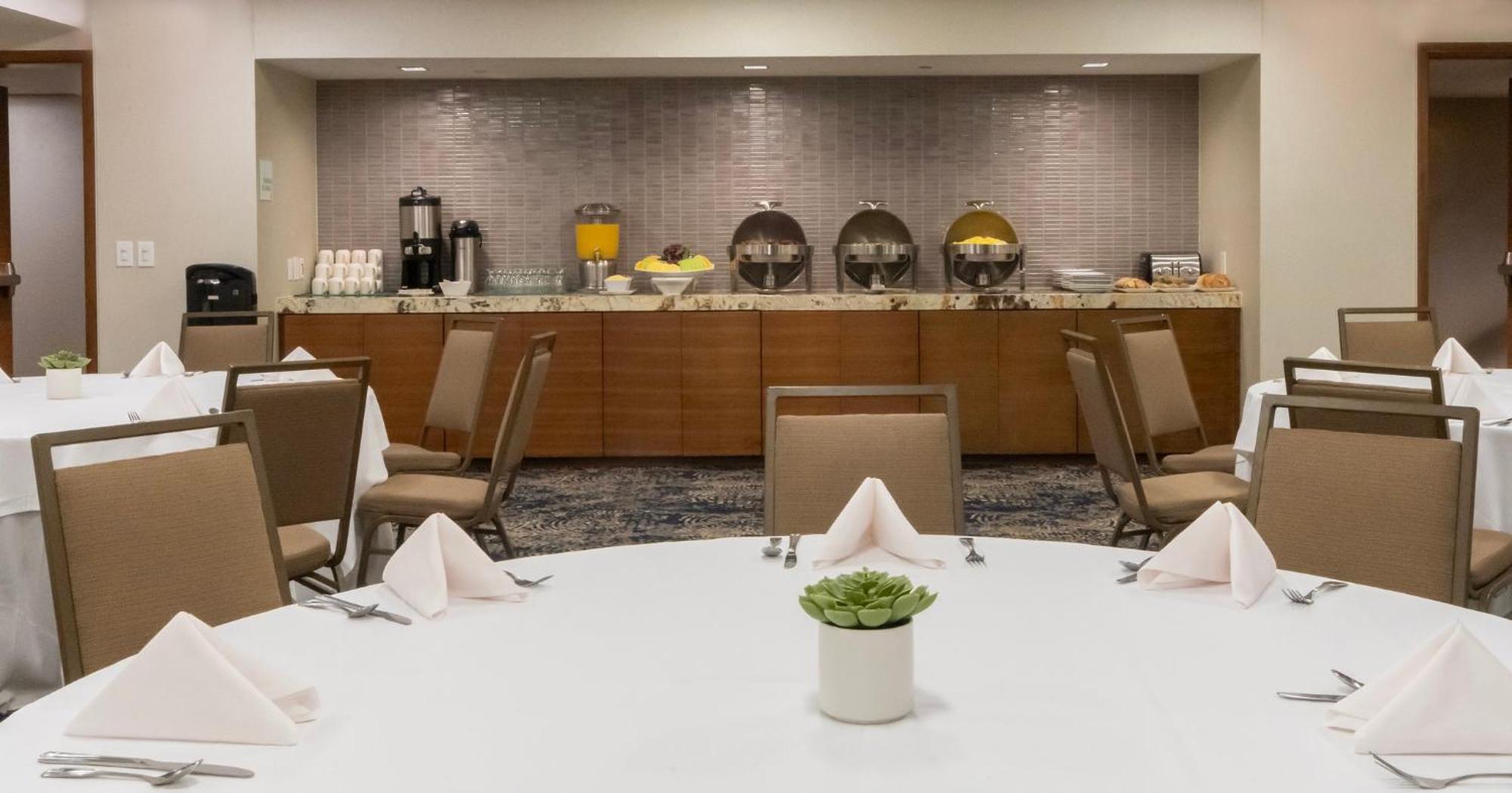 New Orleans-downtown Superdome By Ihg 4*