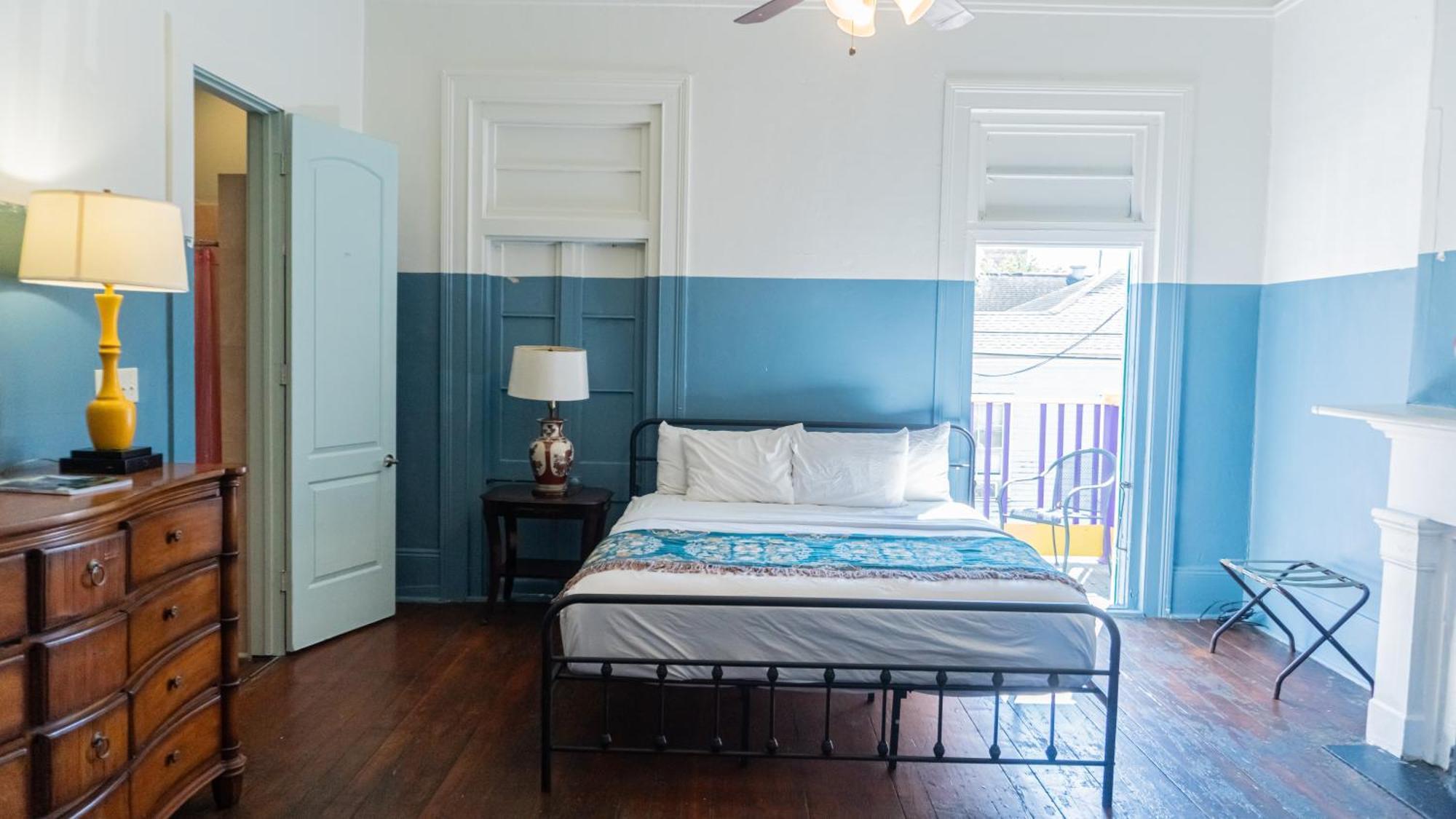 Inn Historic Mardi Gras