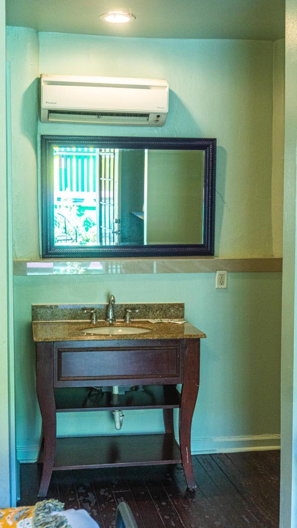 Inn Historic Mardi Gras