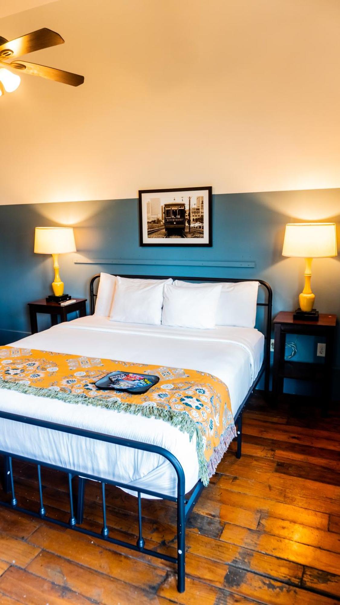 Historic Mardi Gras Inn