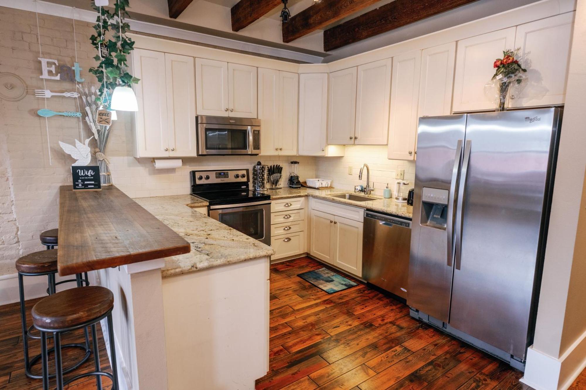 Apartment Decatur Sugar Mill Blues *