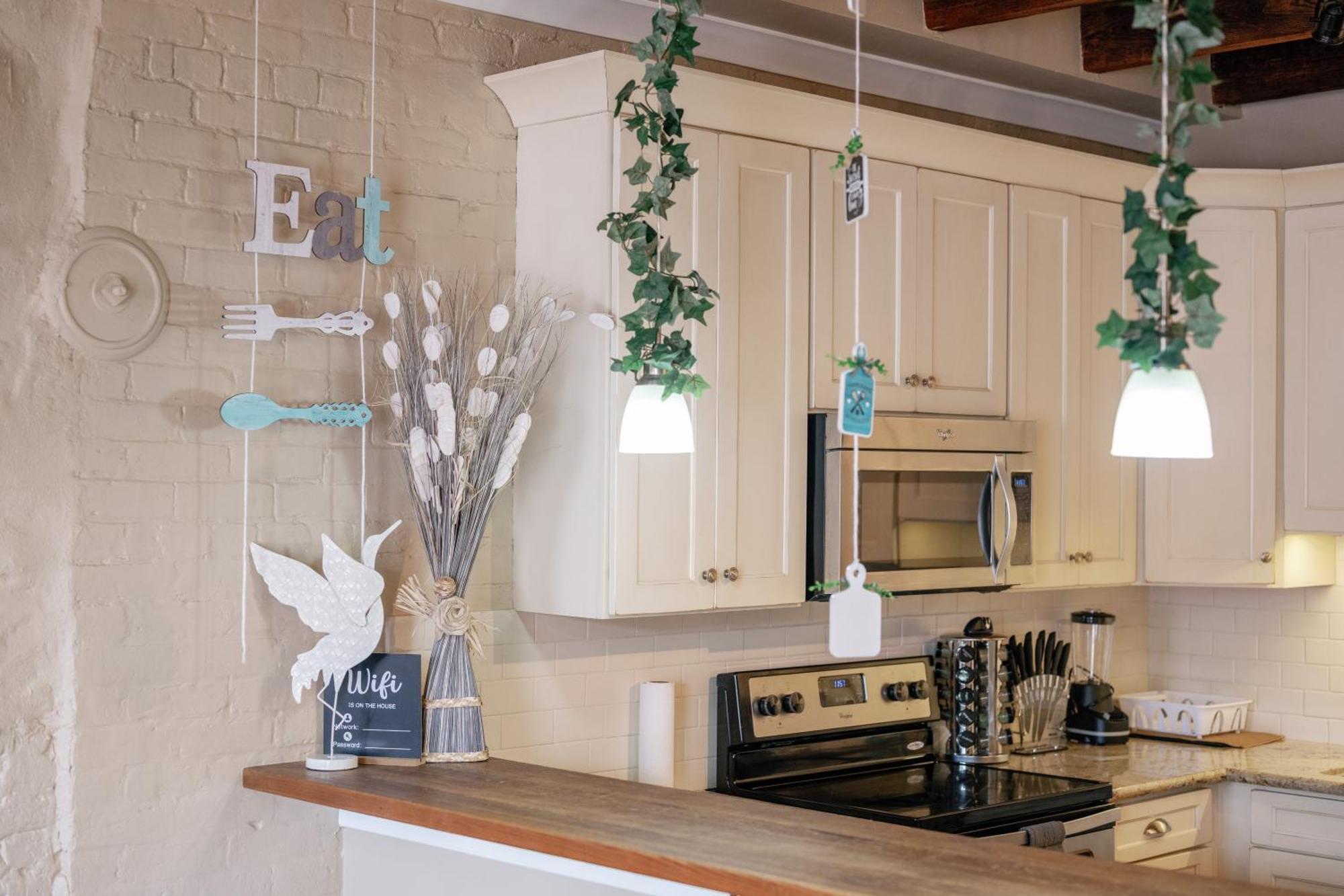 Apartment Decatur Sugar Mill Blues *