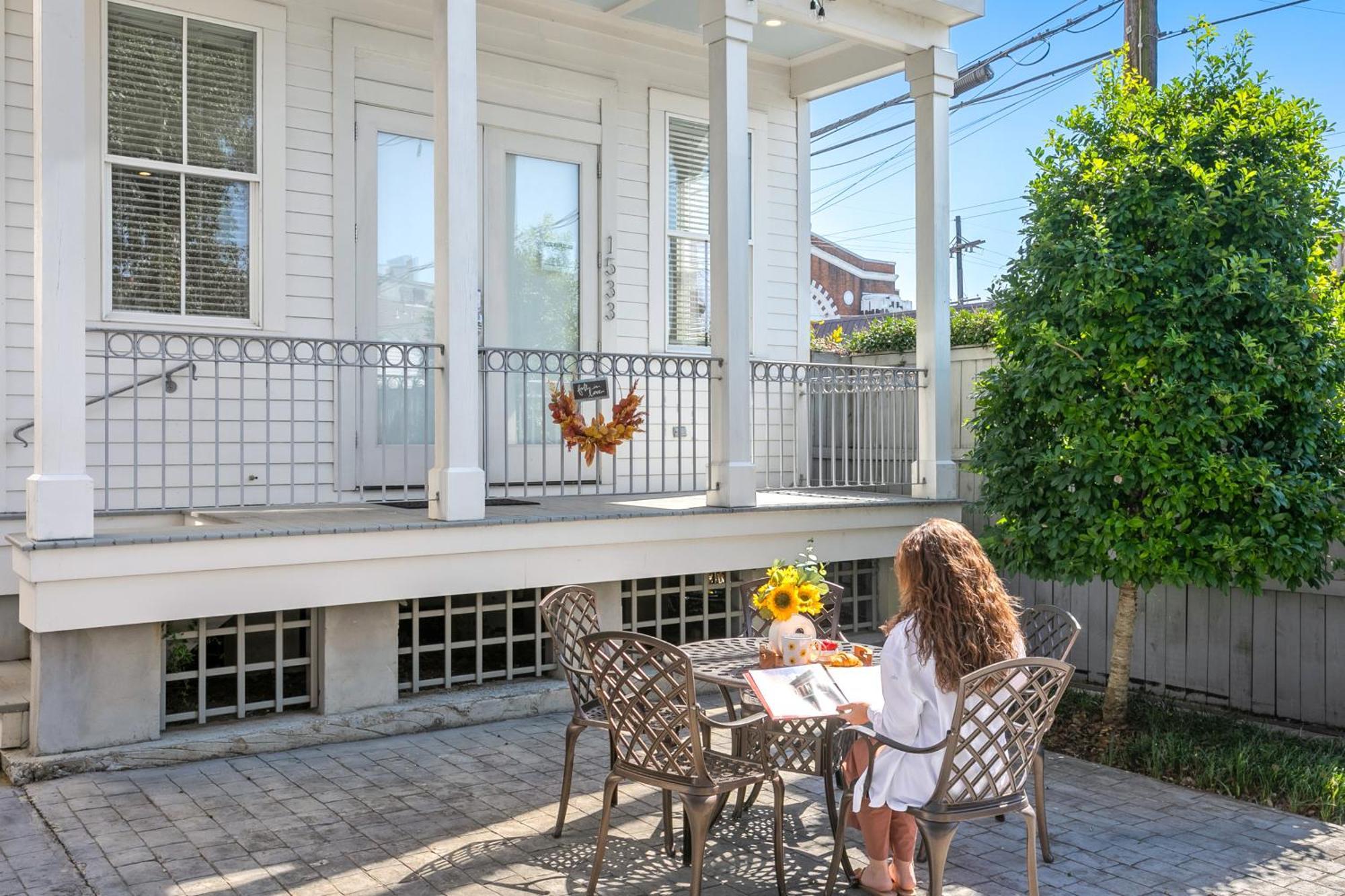 Apartment Private 3br On Carondelet By Hosteeva
