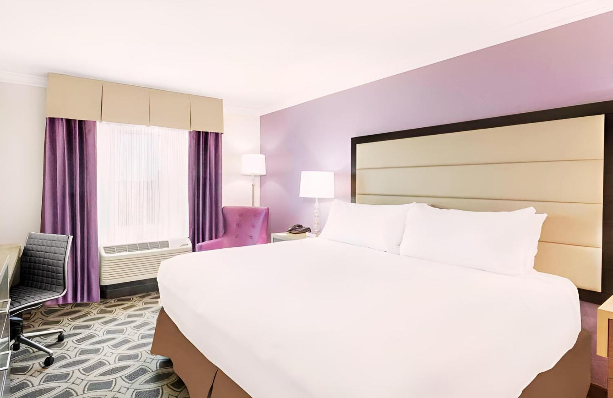 Hotel Express By Marriott 3*