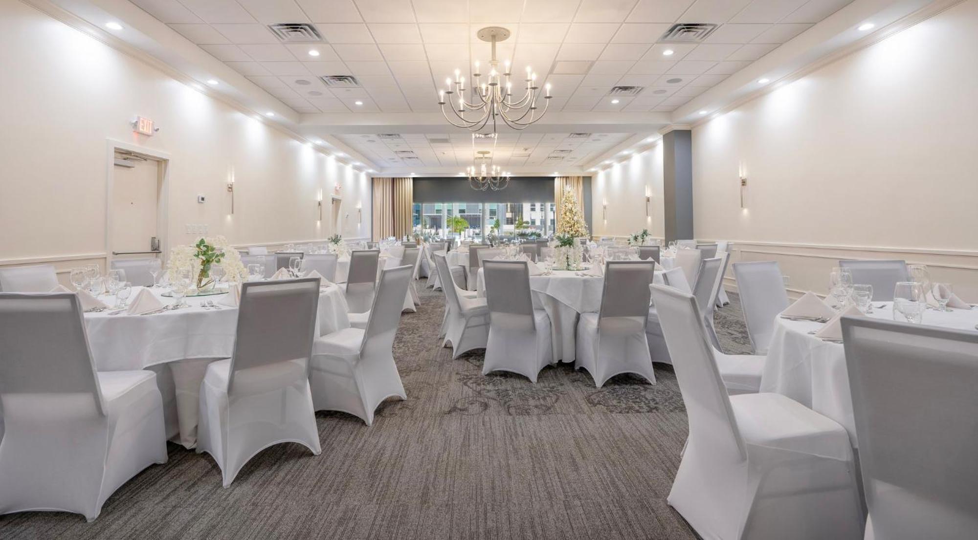 New Orleans-downtown Superdome By Ihg Hotel 4*
