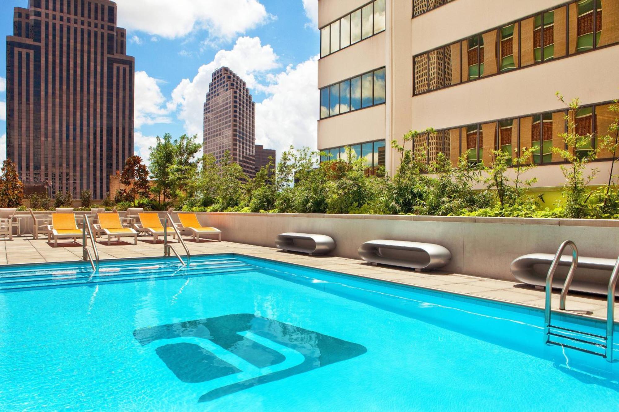 Aloft Downtown 3*