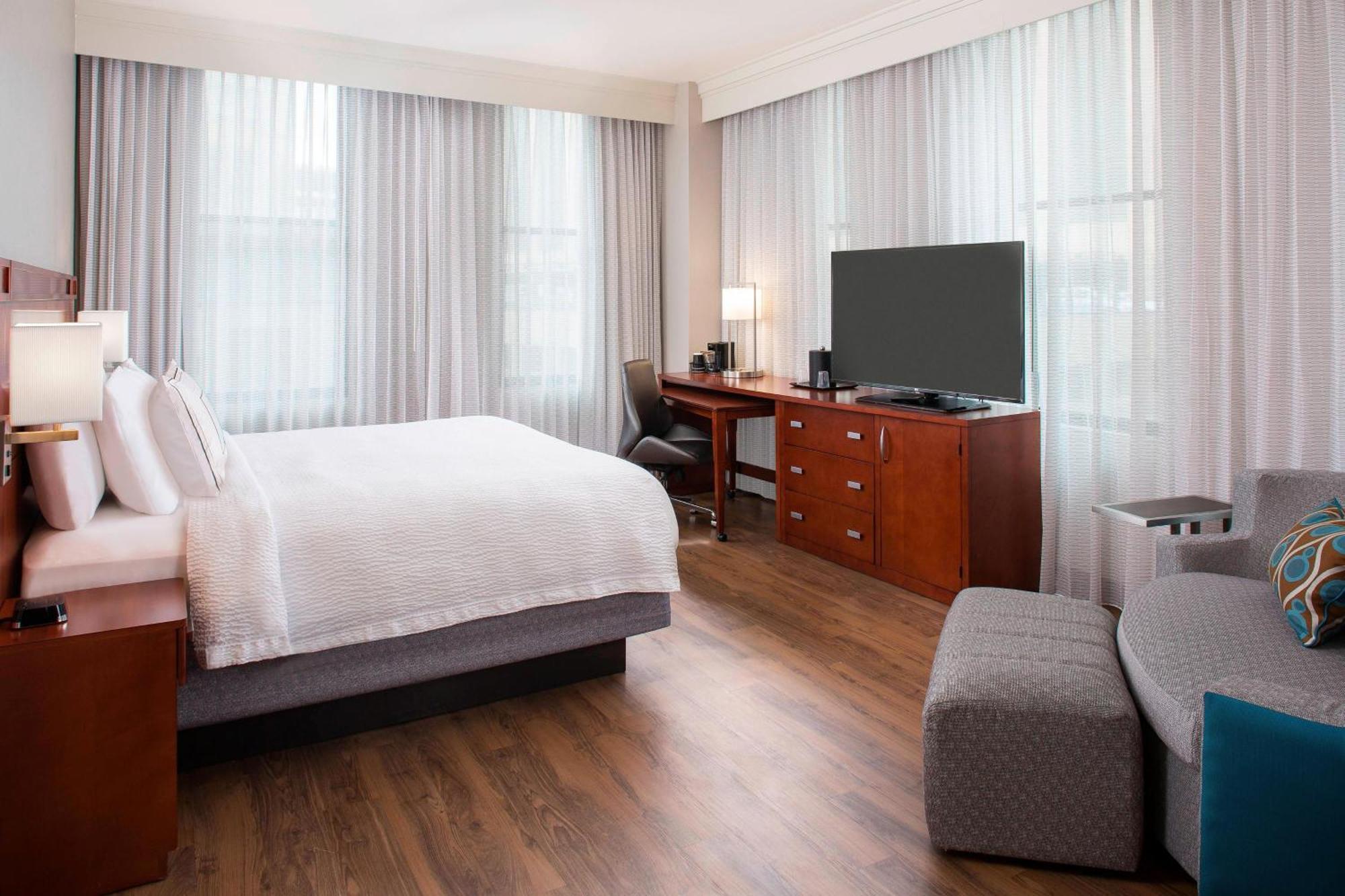 Hotel Courtyard By Marriott Downtown Near The French Quarter New Orleans