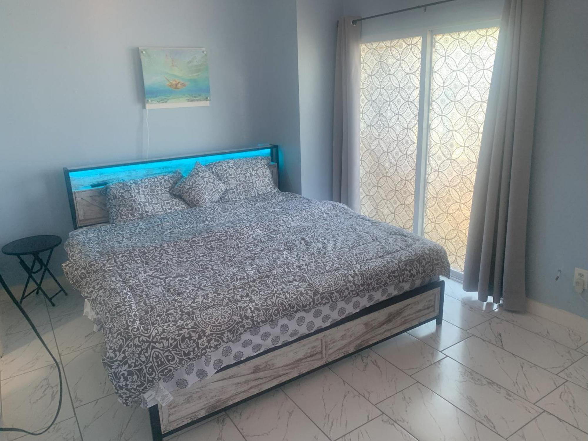 Nola Townhouse, 30 Days Minimum Rent Required Apartment New Orleans