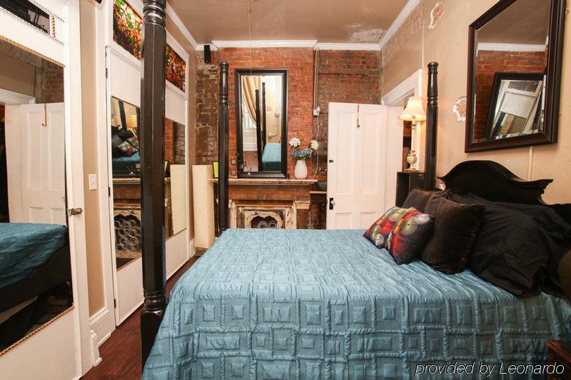 Fleur De Lis Mansion Bed & Breakfast New Orleans