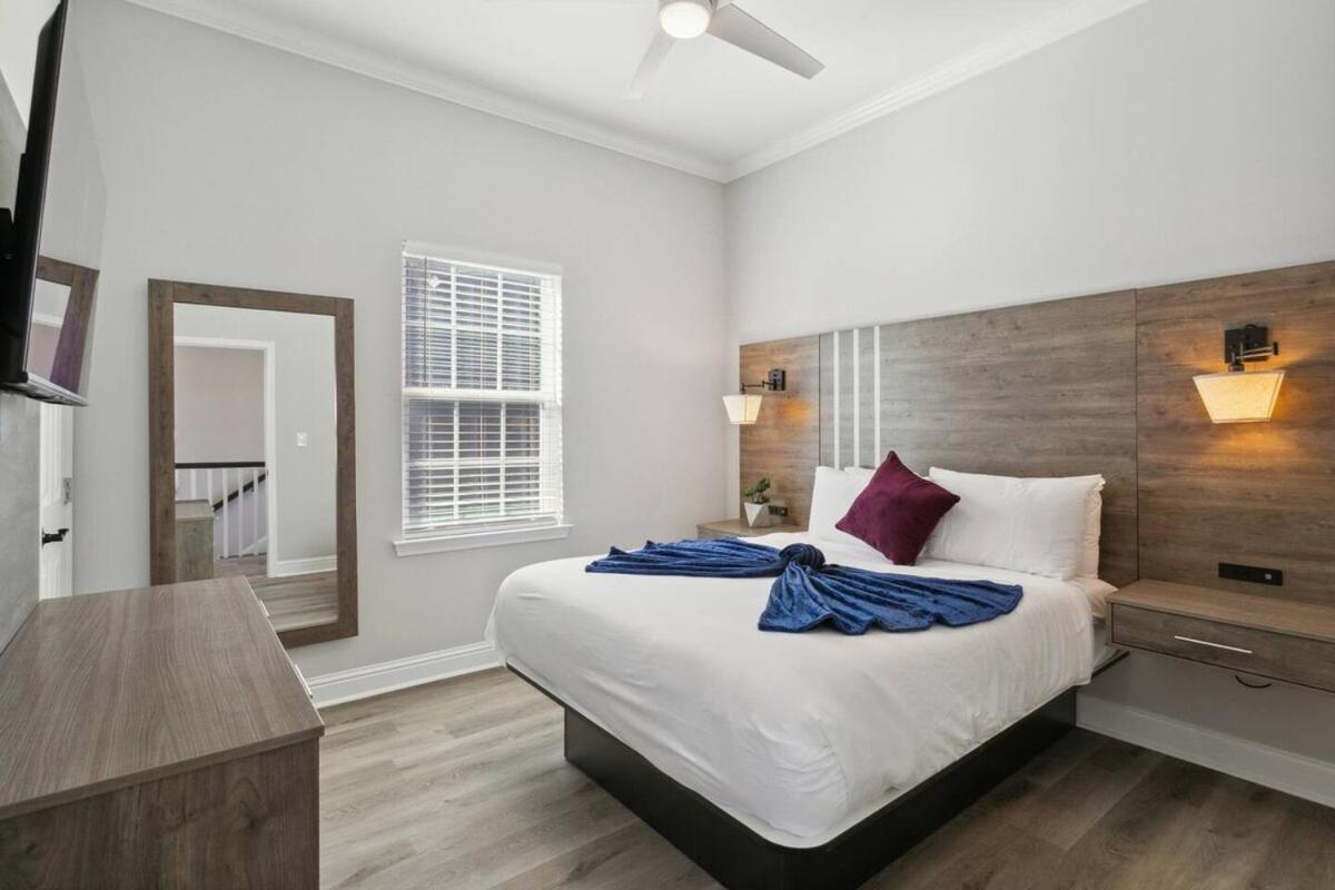 Beautiful New 5br With Outdoor Seating Holiday home