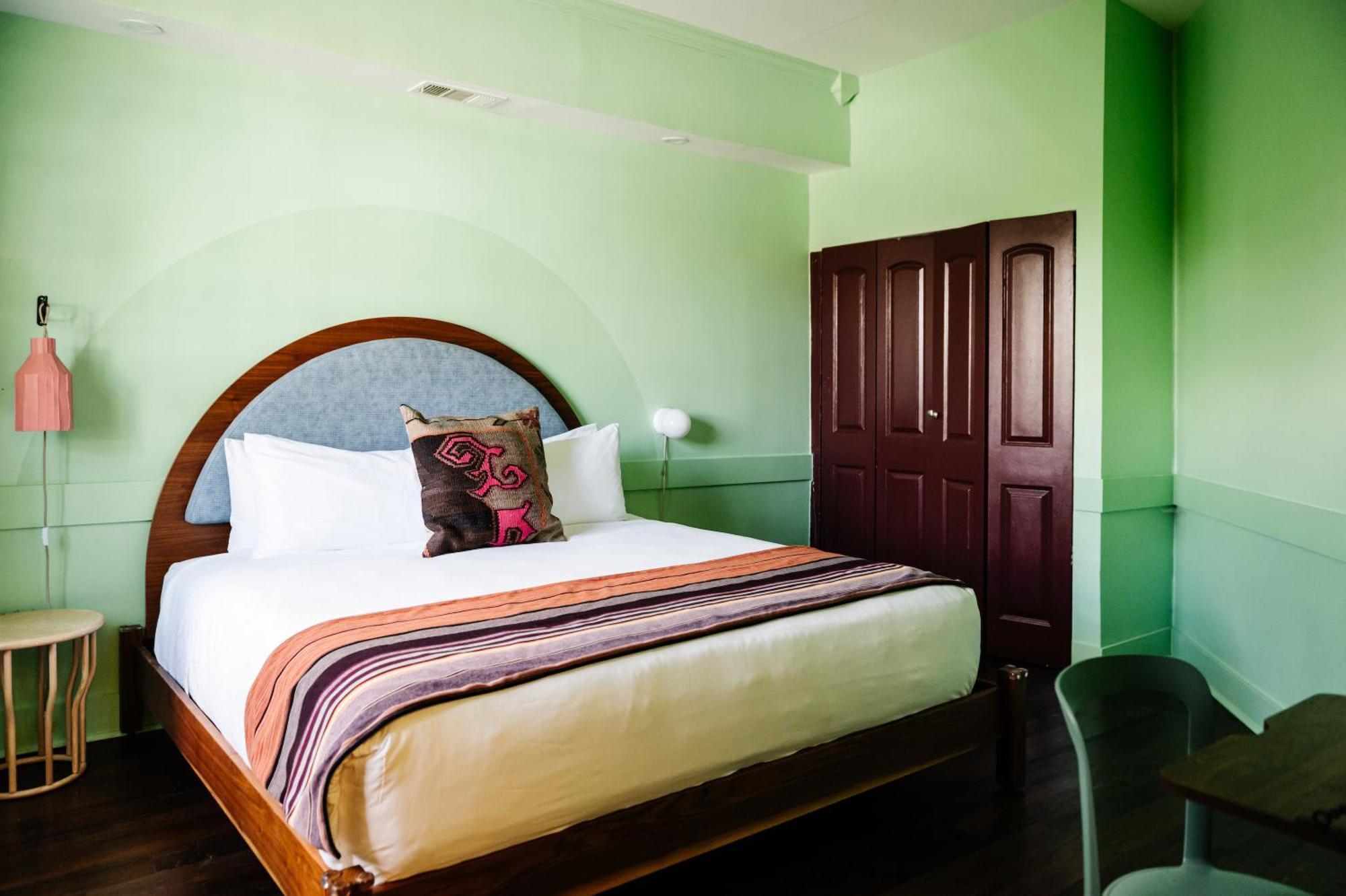 Hotel The Frenchmen By Kasa