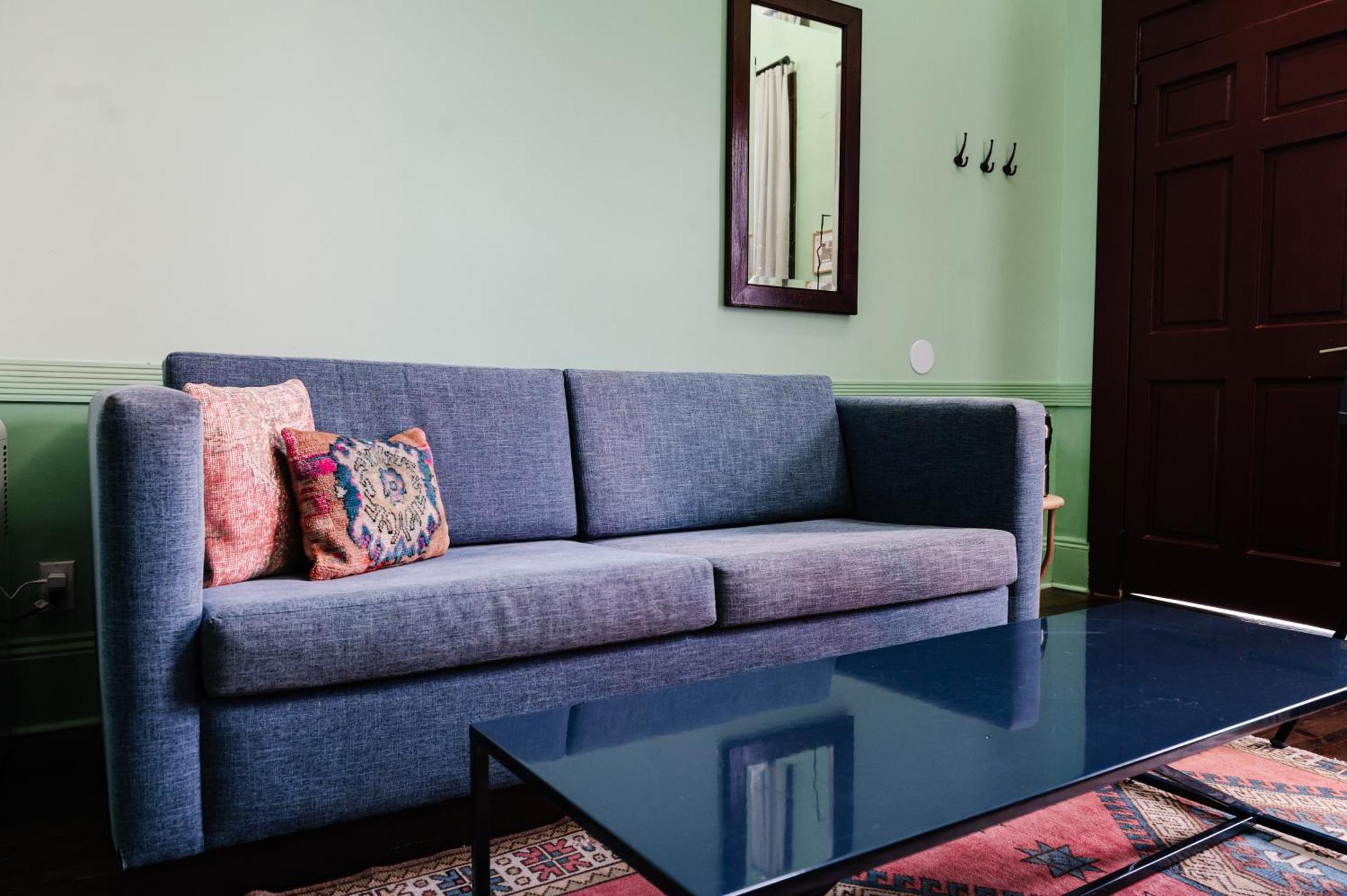 The Frenchmen By Kasa Hotel