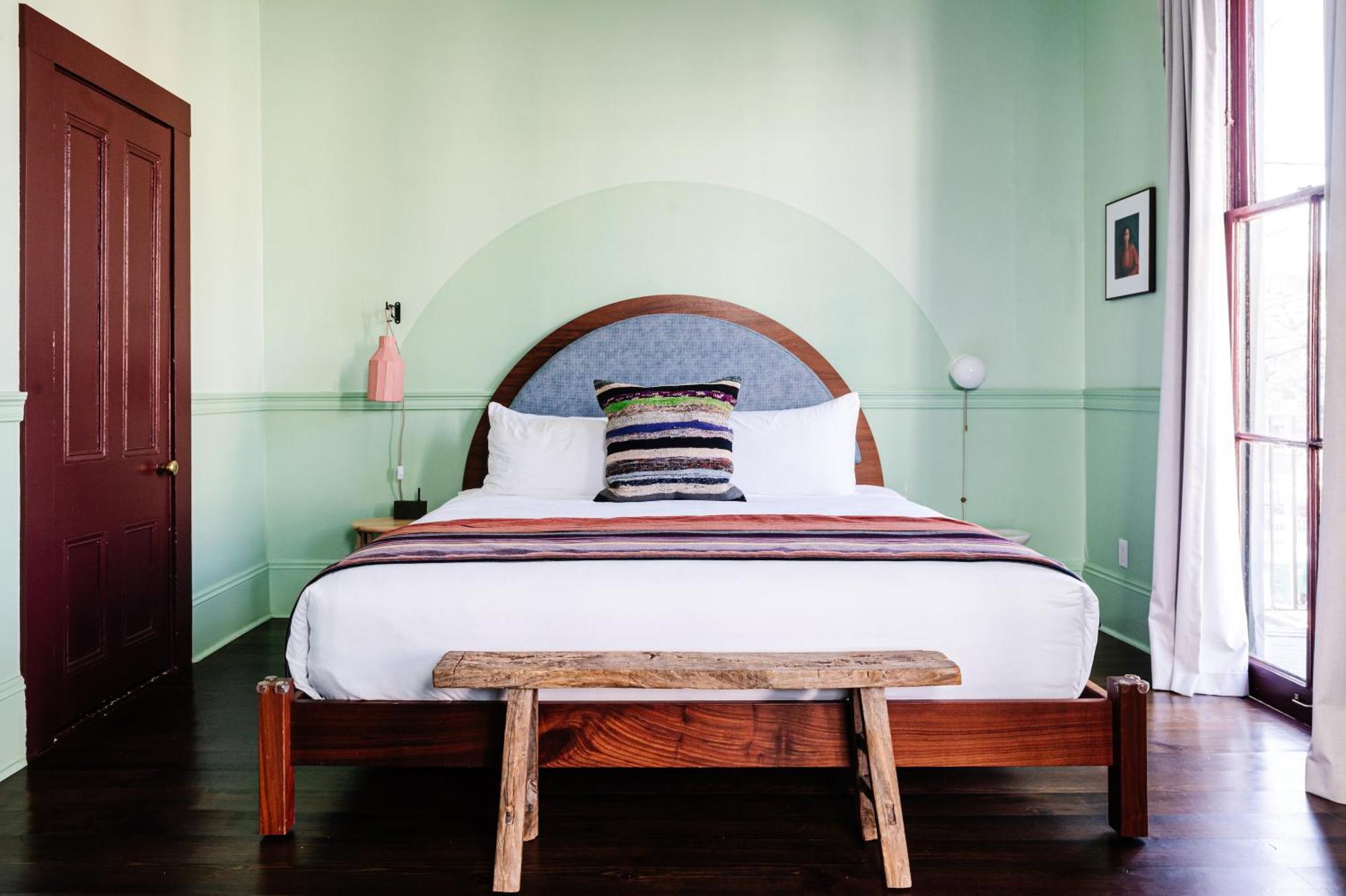 The Frenchmen By Kasa Hotel