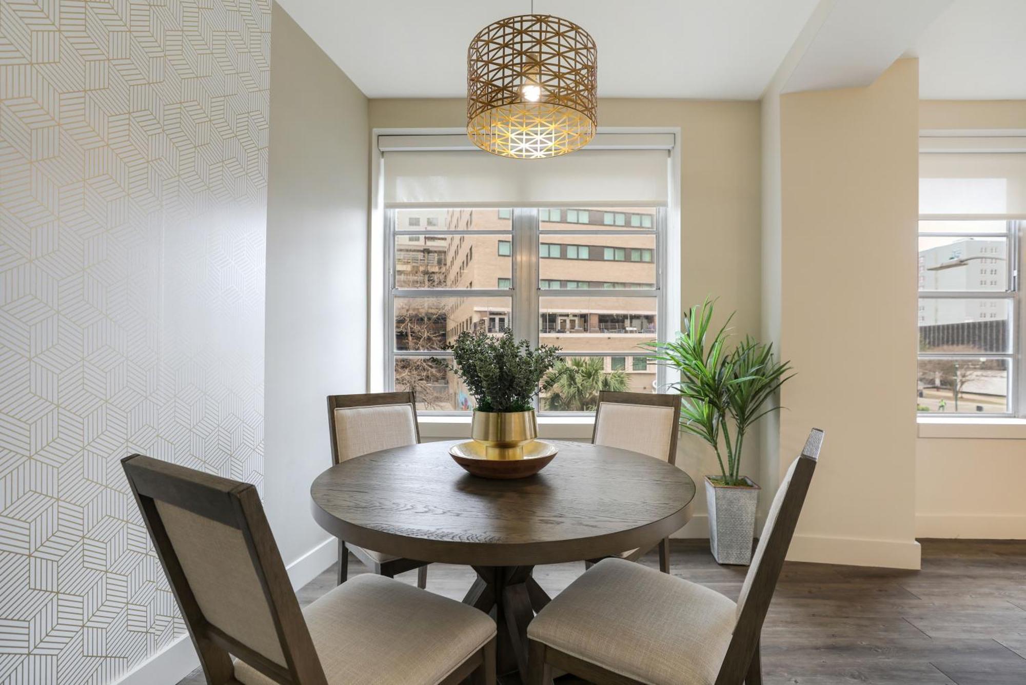 Upscale And Penthouses Close To Canal And Bourbon St * New Orleans