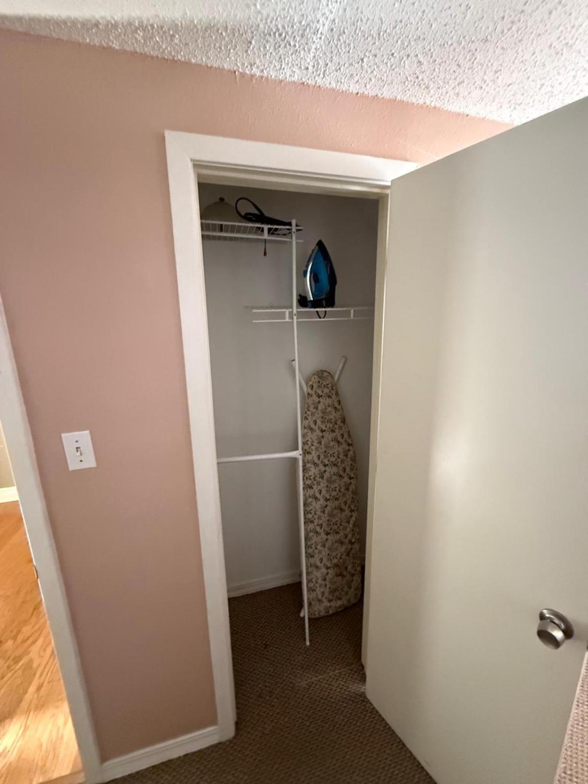 1-bedroom With Living And Kitchen, Next To Master Homestay