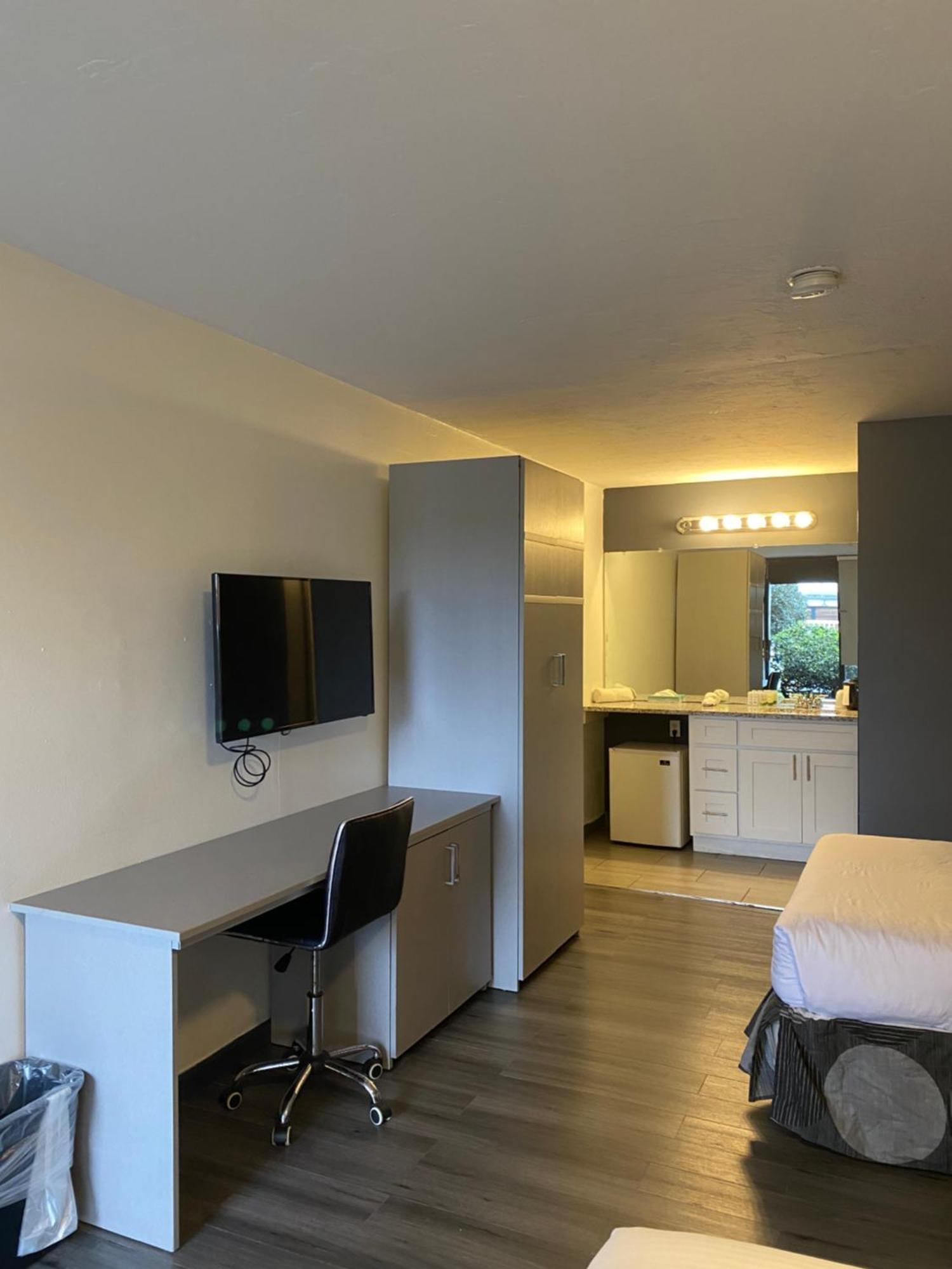 Hotel Hotel 10 Extended Stay