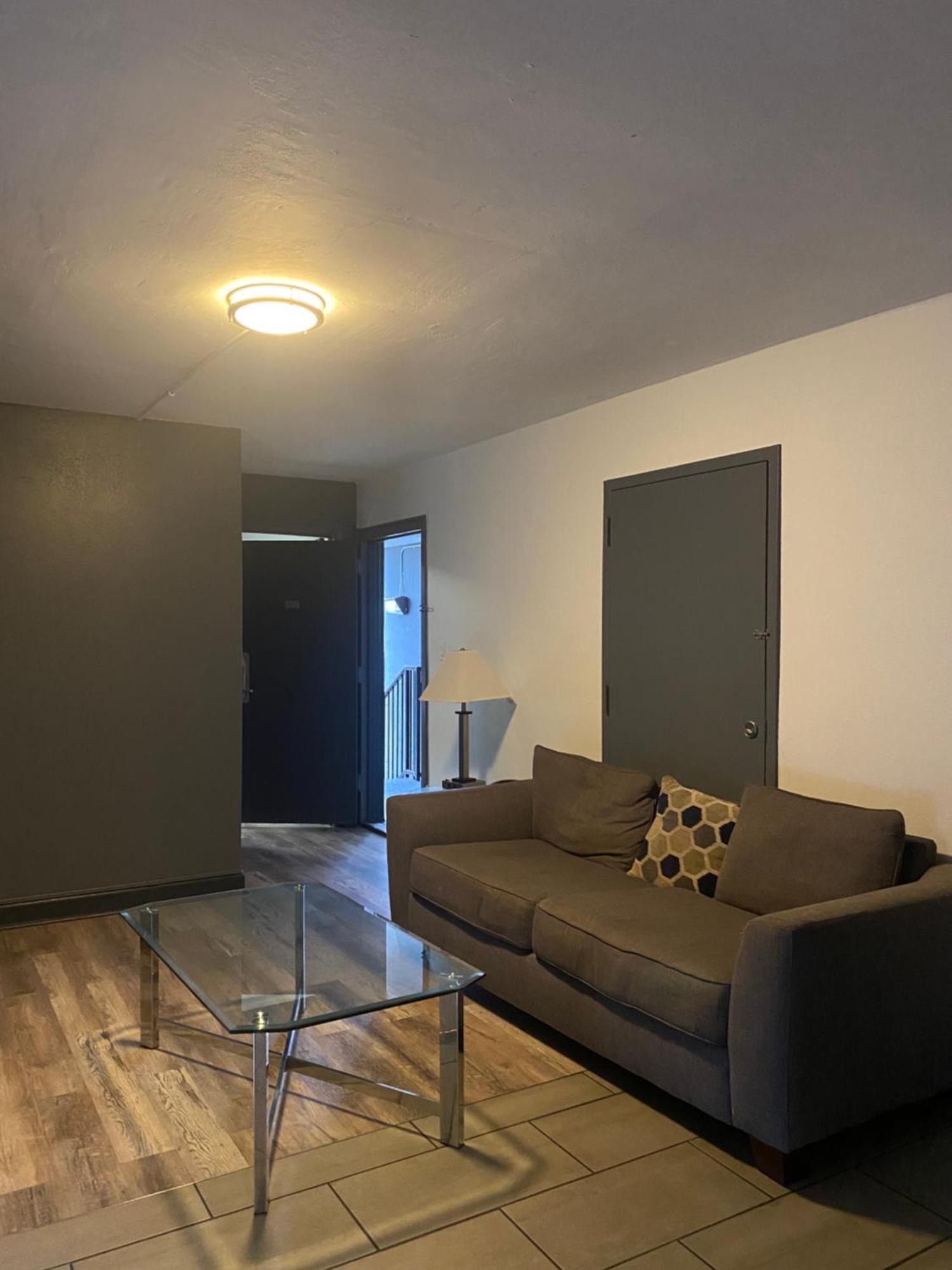 Hotel Hotel 10 Extended Stay New Orleans
