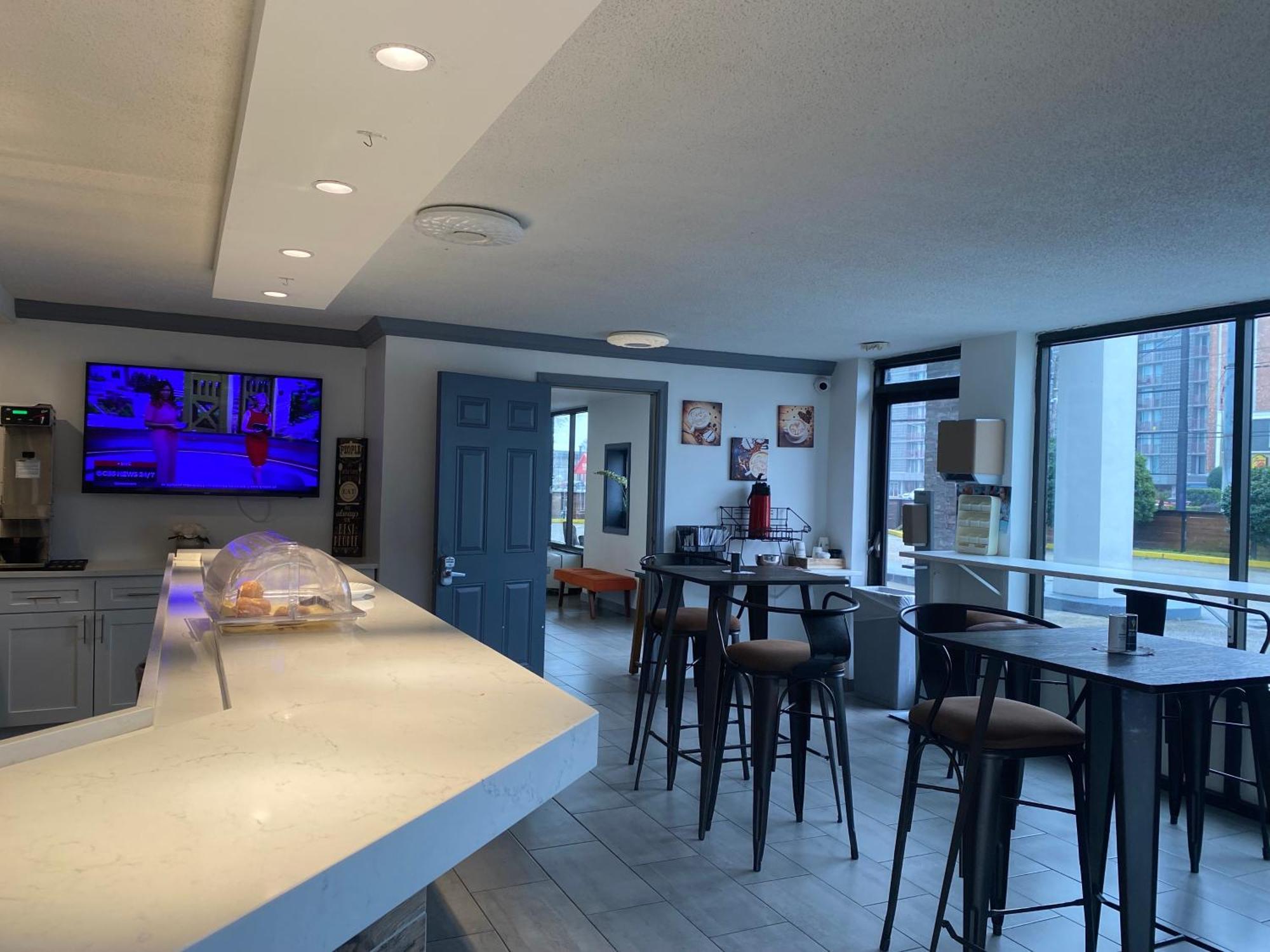 Hotel 10 Extended Stay Hotel