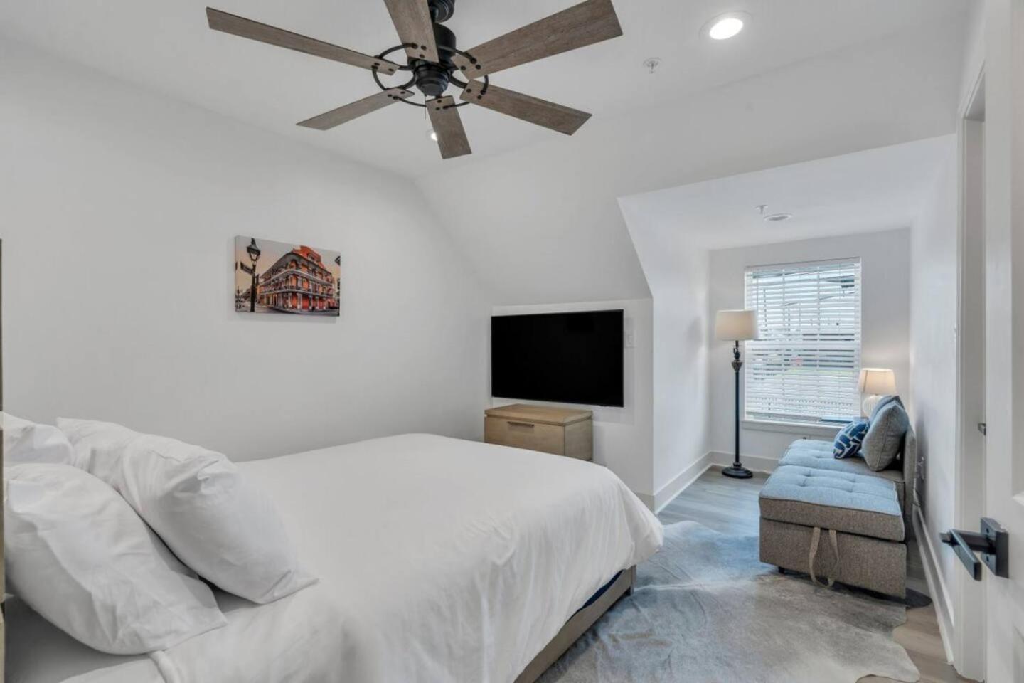 Spectacular Sleep 20 Near Fq W Pool Hotel New Orleans