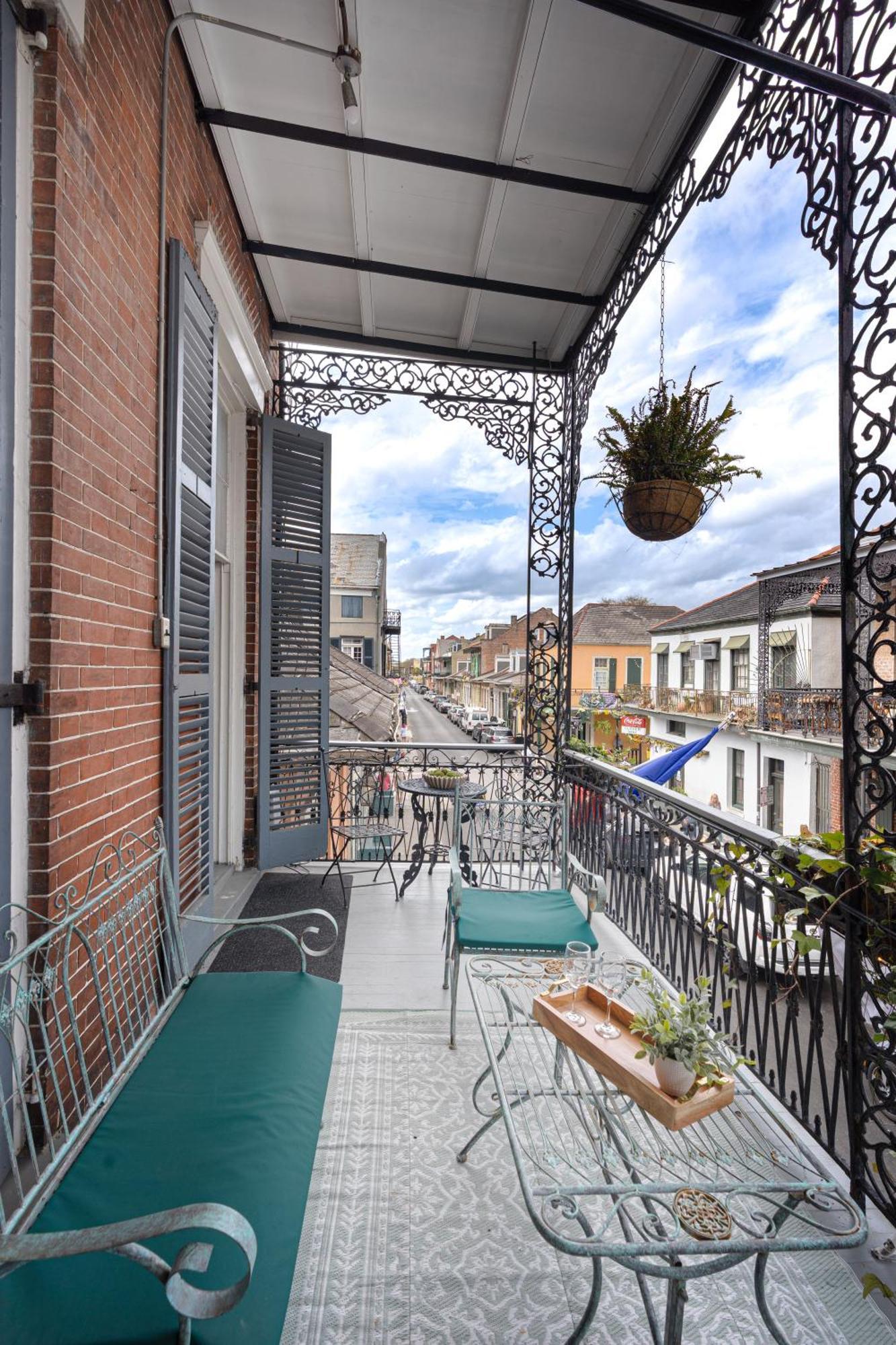 French Quarter Mansion New Orleans