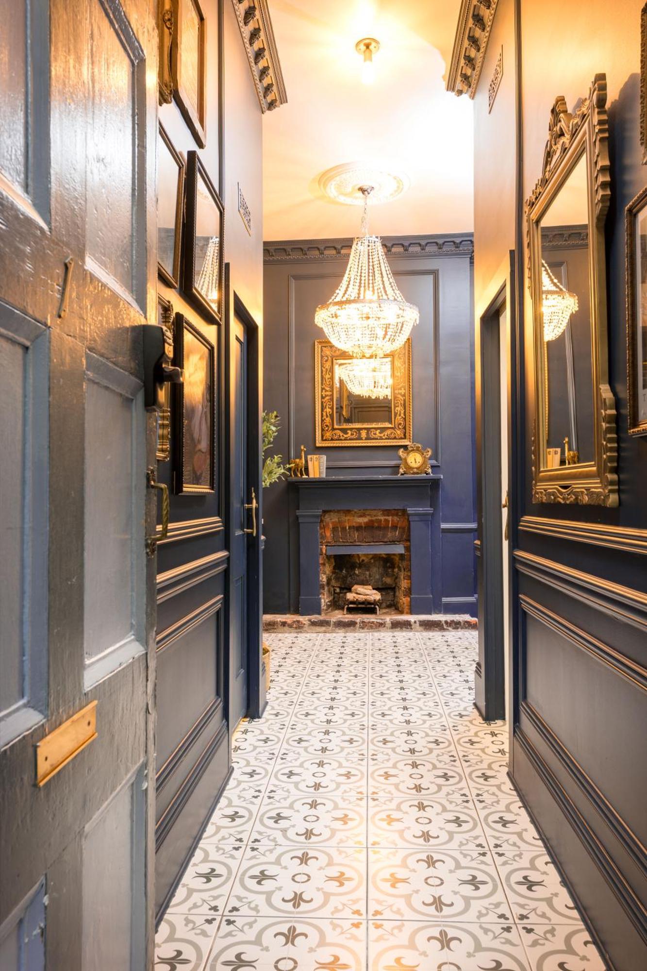 French Quarter Mansion New Orleans