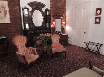 Lafitte & Bar
