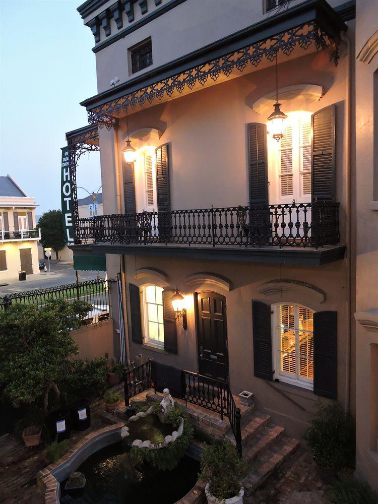 Courtyard By The French Quarter Hotel 3*