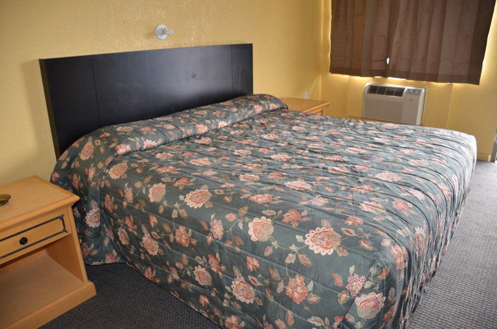 Sweets Hotel