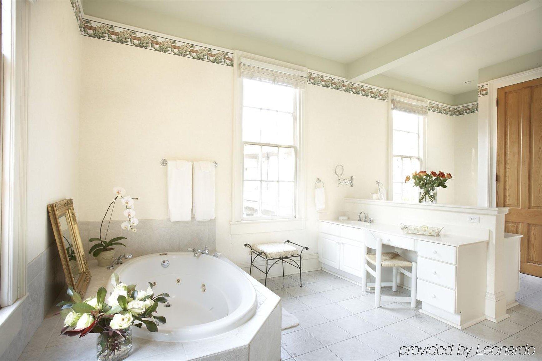 Maison Perrier Bed & Breakfast New Orleans