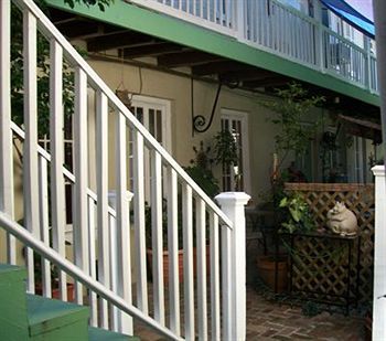 On Ursulines, A French Quarter 3*