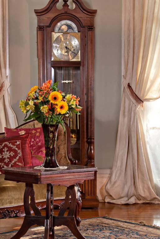 Bed & Breakfast Hh Whitney House - A On The Historic Esplanade