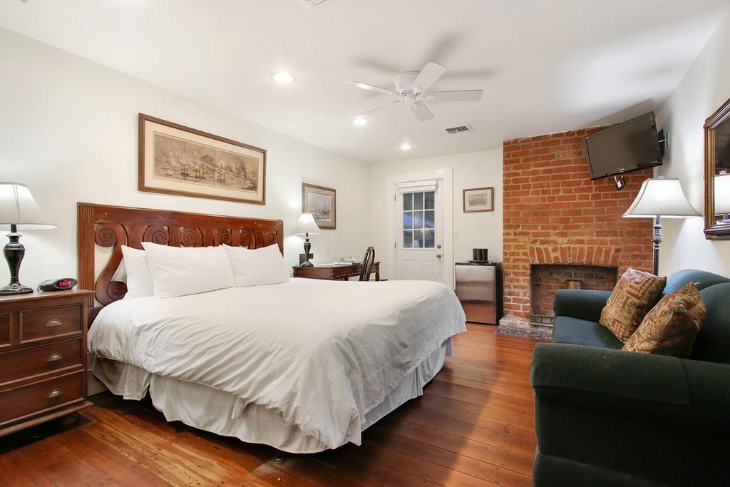 Bed & Breakfast The House 3*