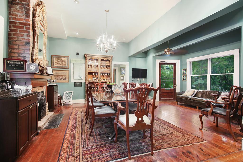 The House Bed & Breakfast