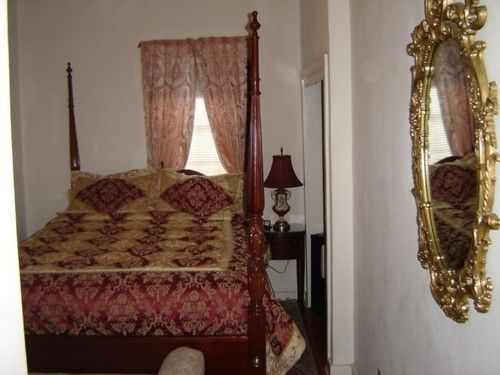 Inn Creole