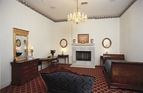 Hubbard Mansion