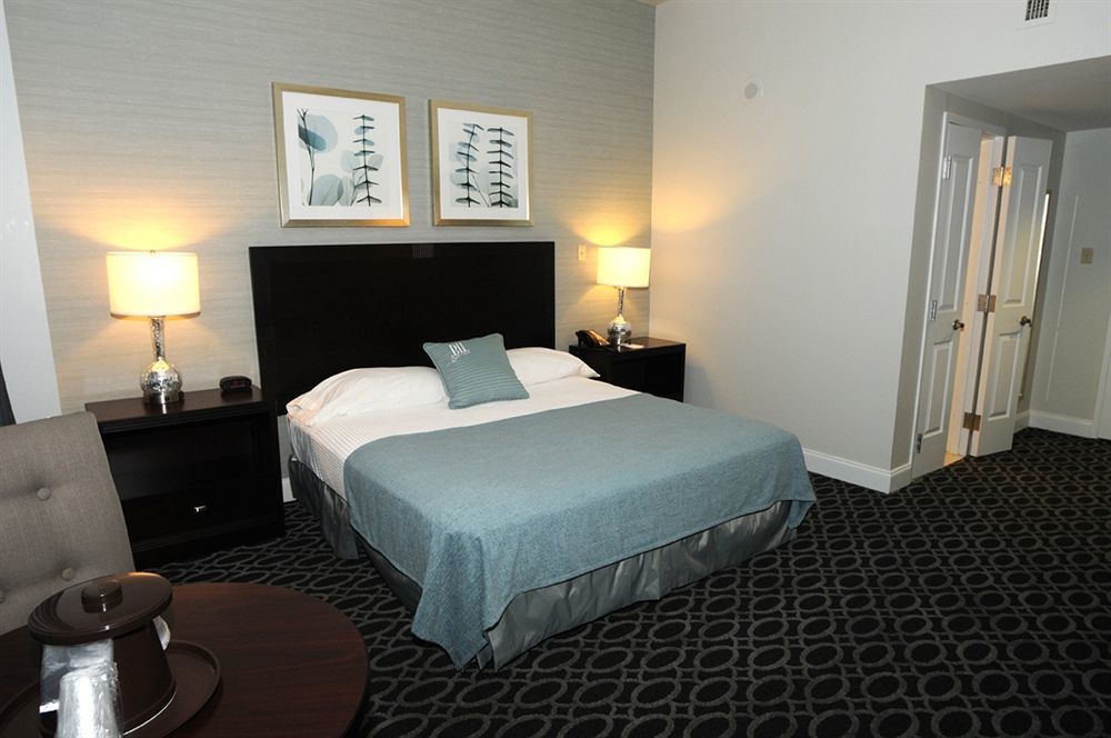 Brent House Hotel 3*