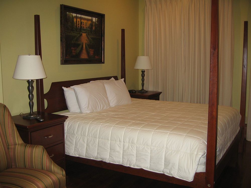 Inn The Prytania Oaks 2*