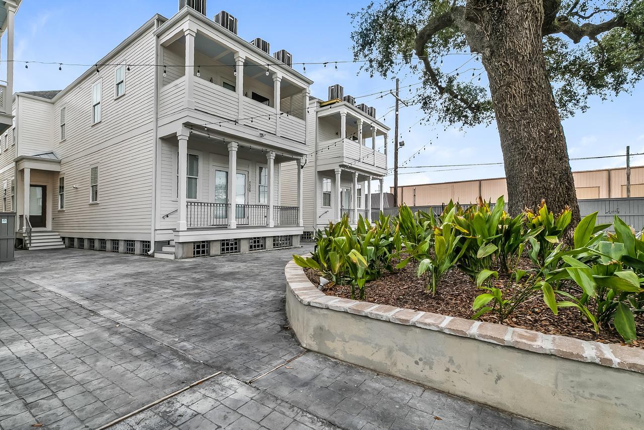 Apartment Private 3br On Carondelet By Hosteeva