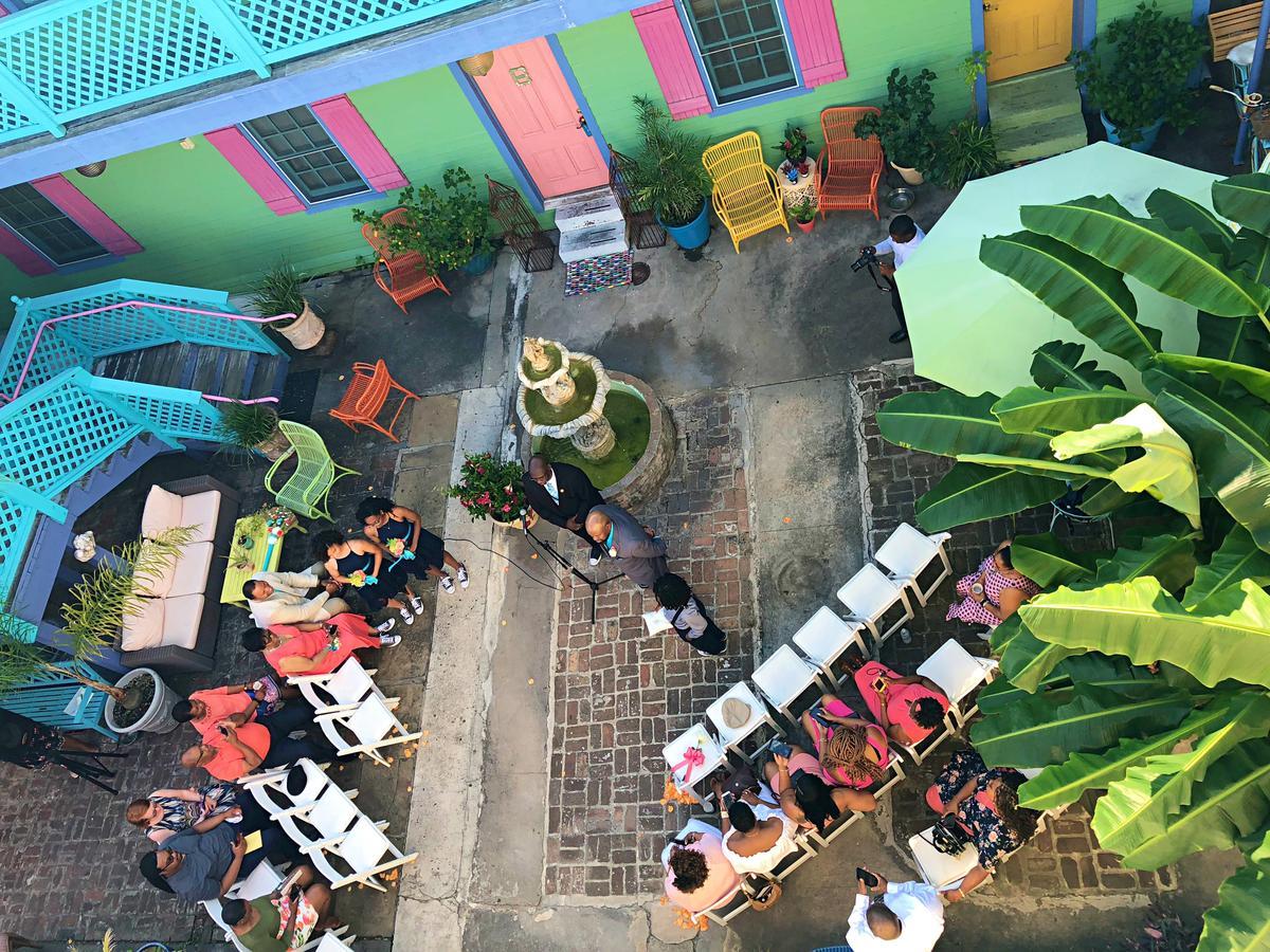 Creole Gardens And 3*