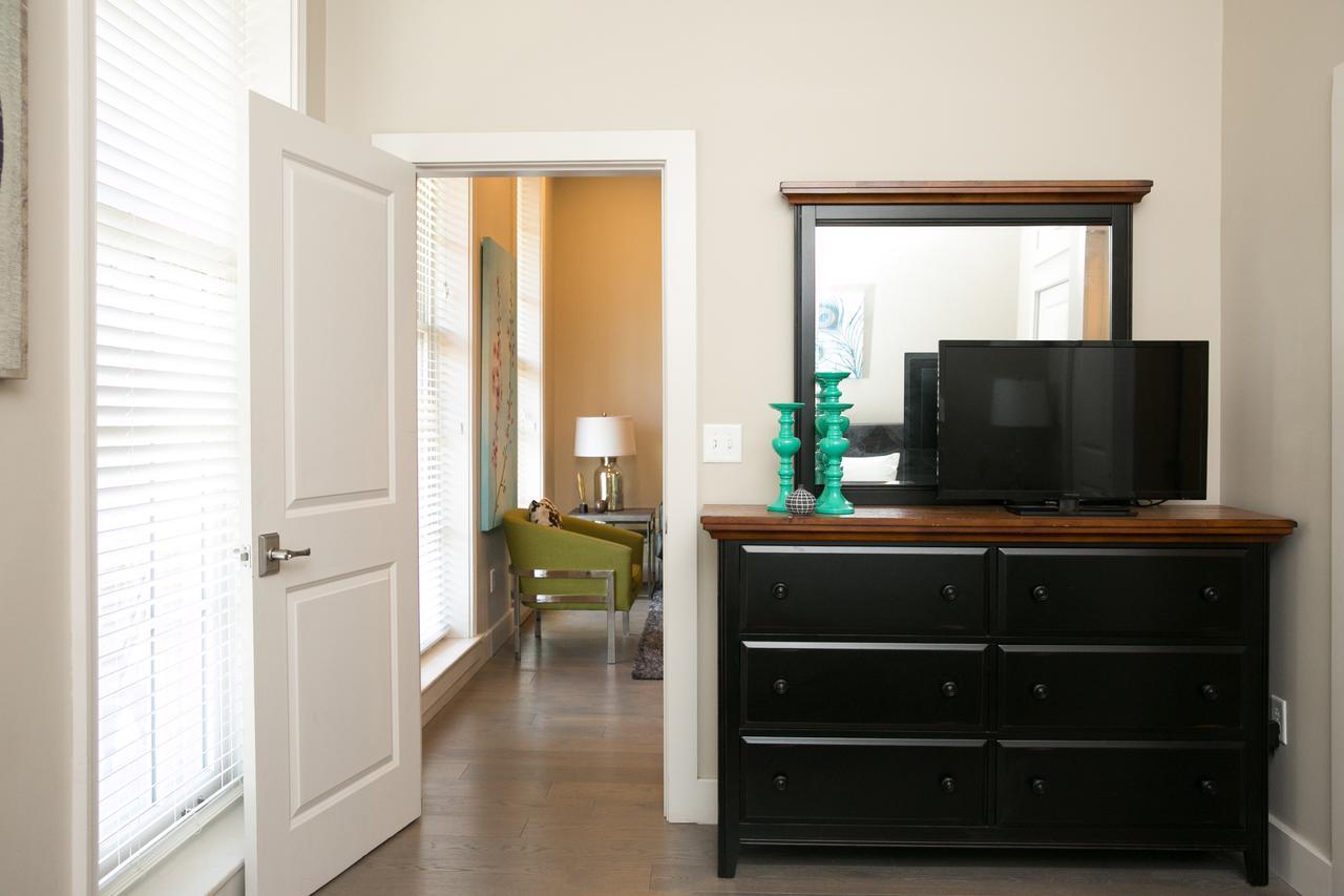 Apartment Stay Alfred On North Carondelet Street
