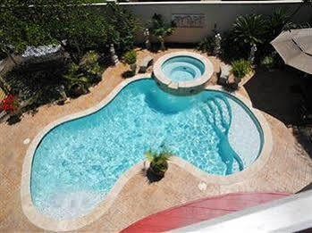 Bed & Breakfast Hh Whitney House - A On The Historic Esplanade 4*