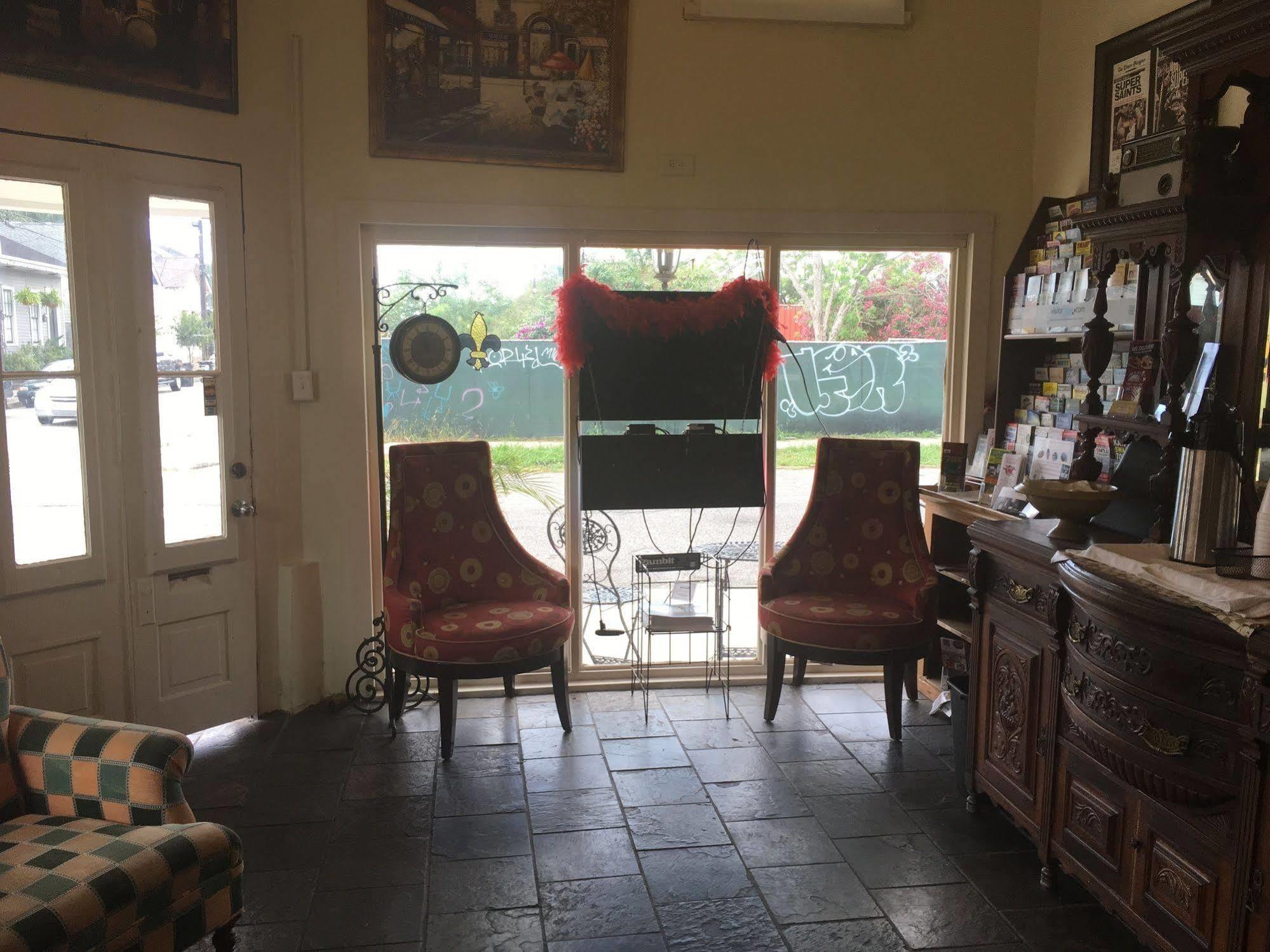 Historic Mardi Gras Inn