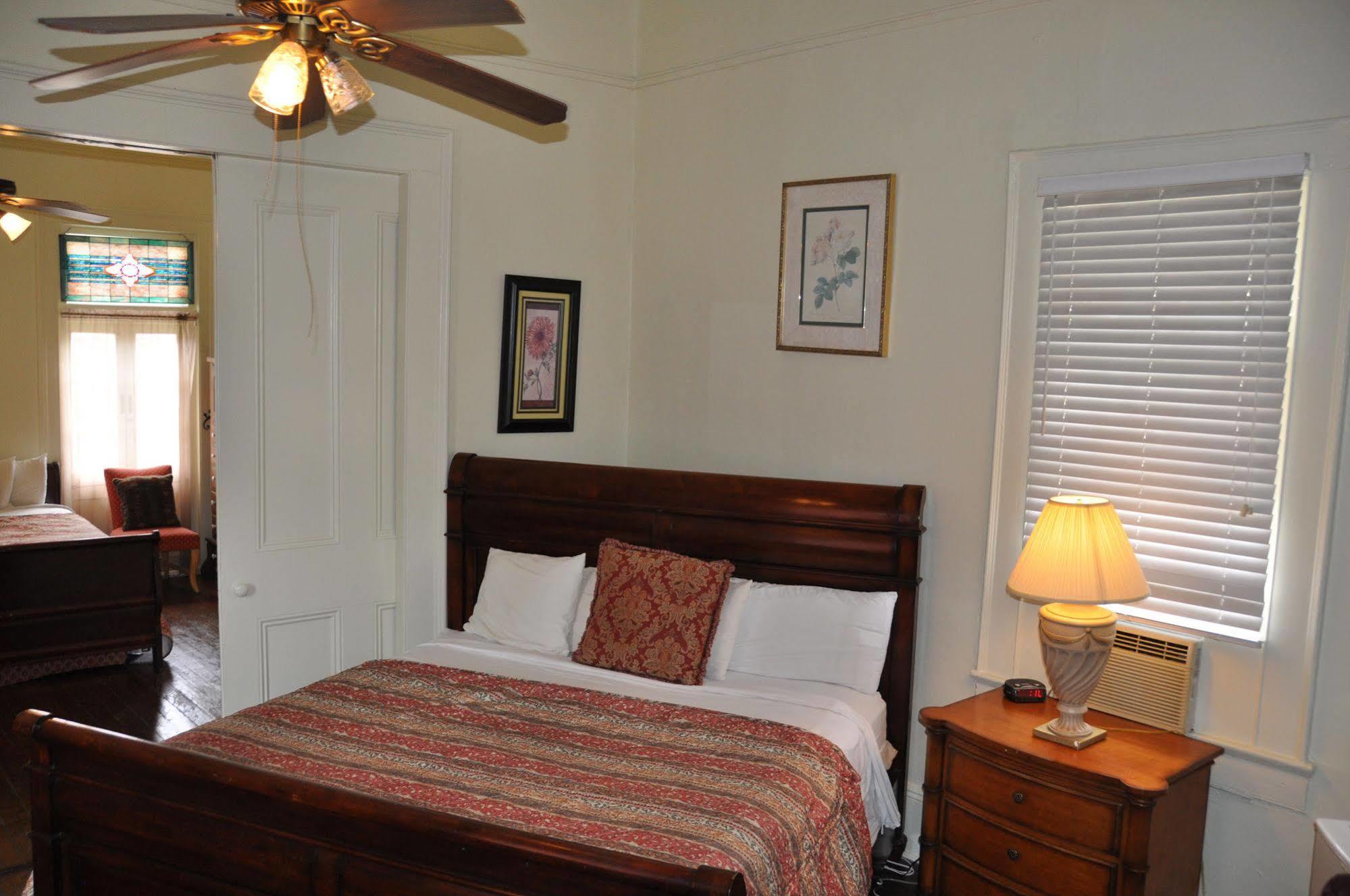 Inn Historic Mardi Gras 3*